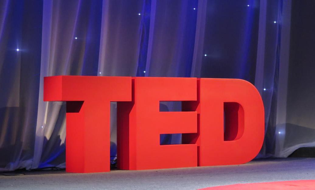 5 TED Talks pentru cei care doresc să lucreze eficient de acasă
