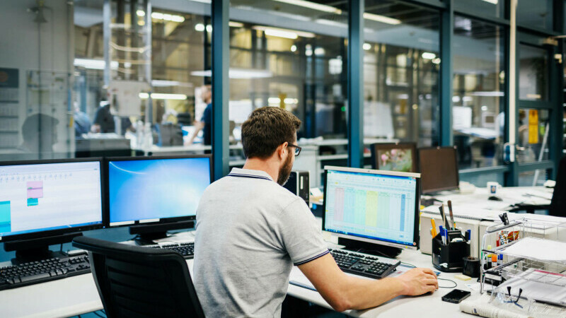 Unul din doi angajați ia în calcul schimbarea locului de muncă în 2021. Salariul și lipsa oportunităților în carieră, principalele motive