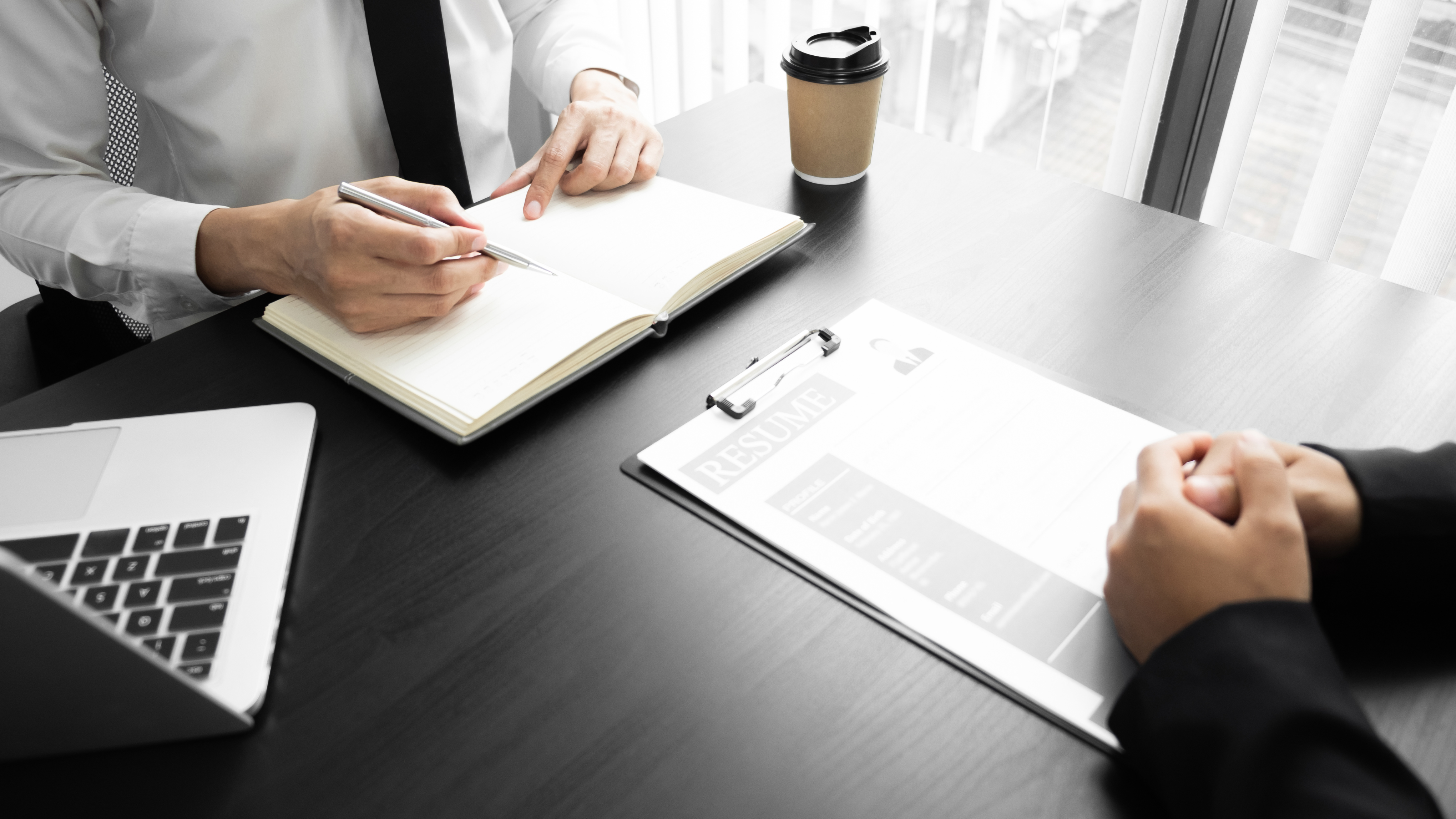 Titlul jobului: detaliul care face diferența în primele secunde